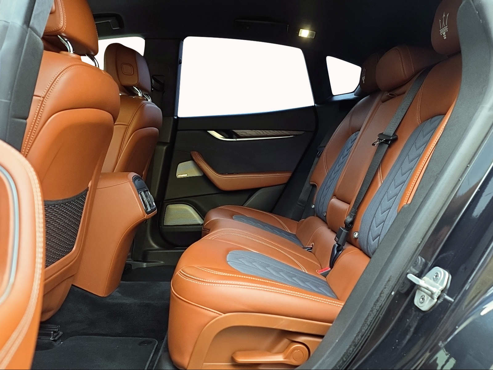 MASERATI Levante S 3.0V6 GranLusso Automatica-image-13