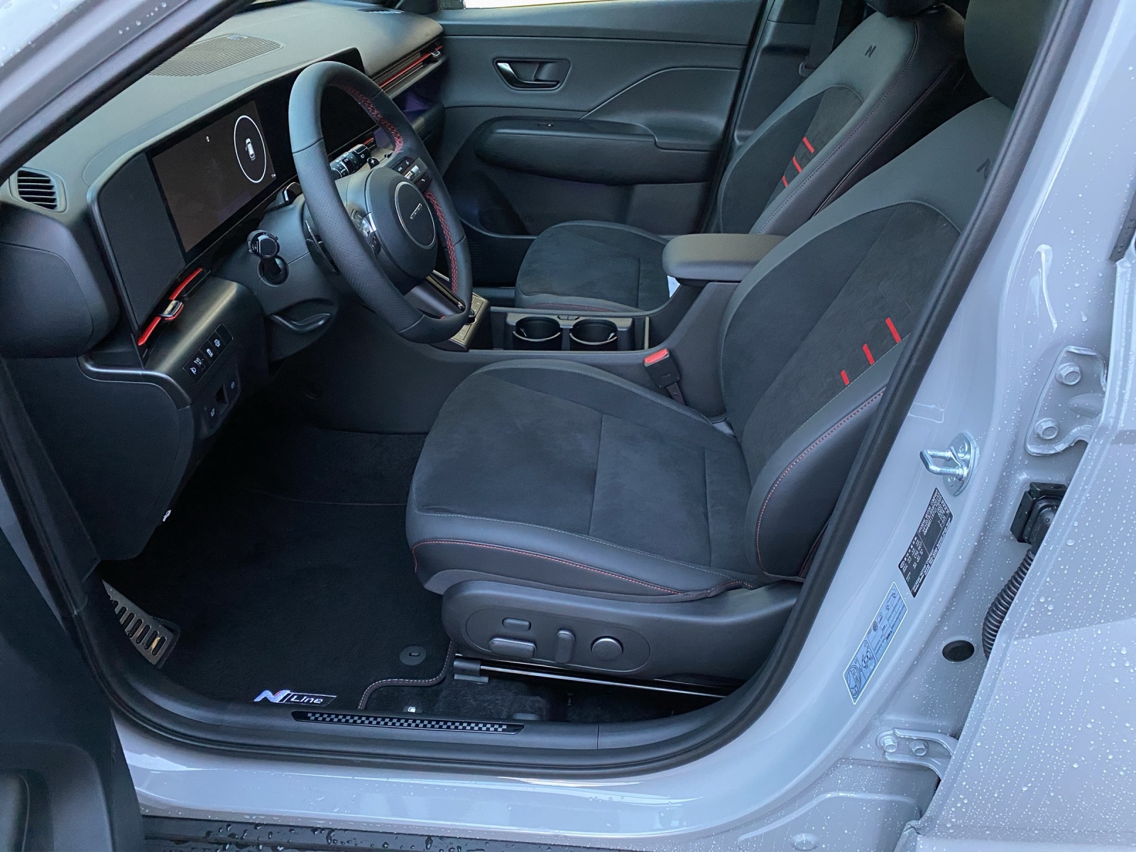 HYUNDAI Kona 1.6 GDi Hybrid N-Line-image-9