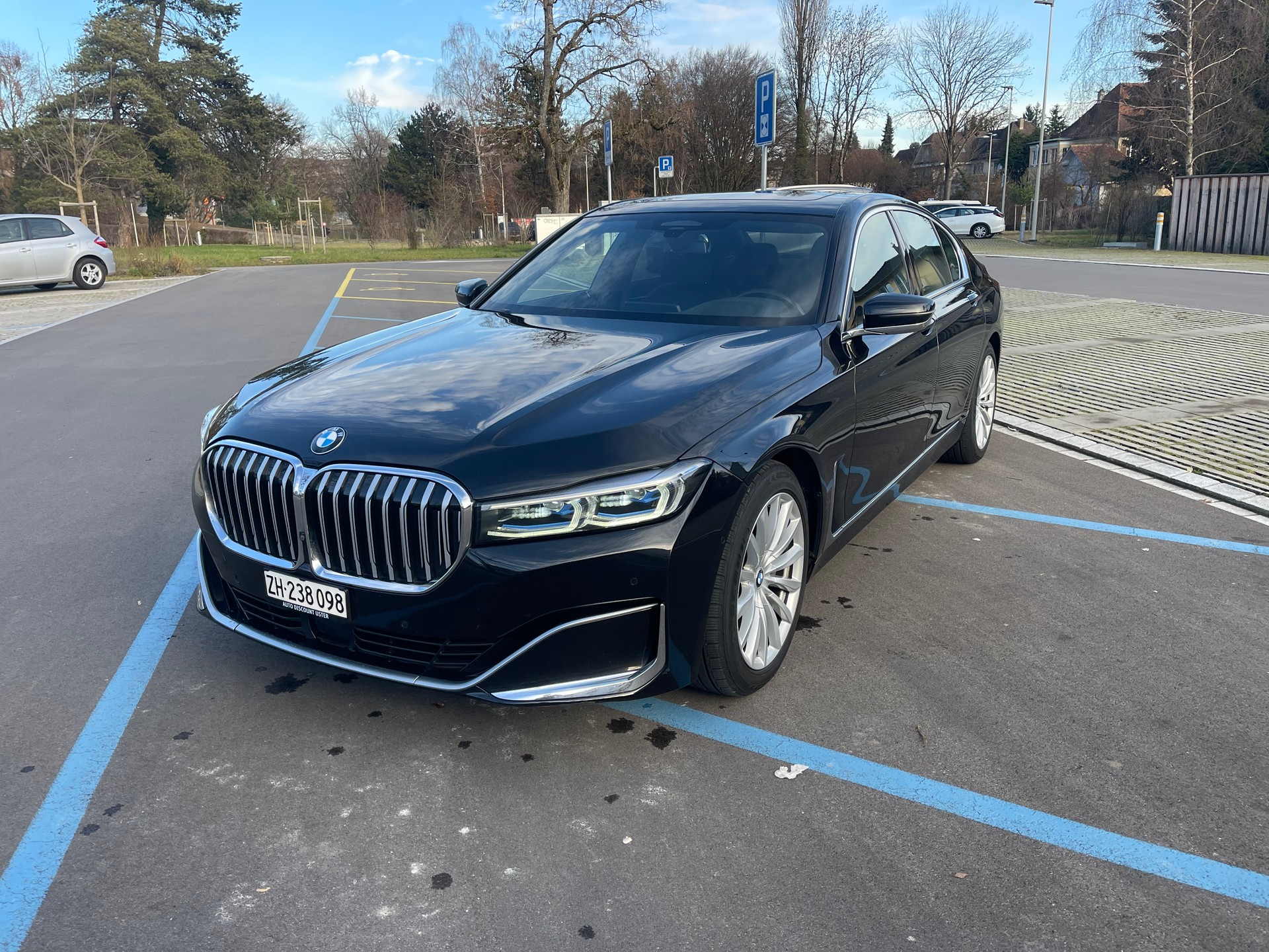 BMW 730d xDrive Steptronic-image-1