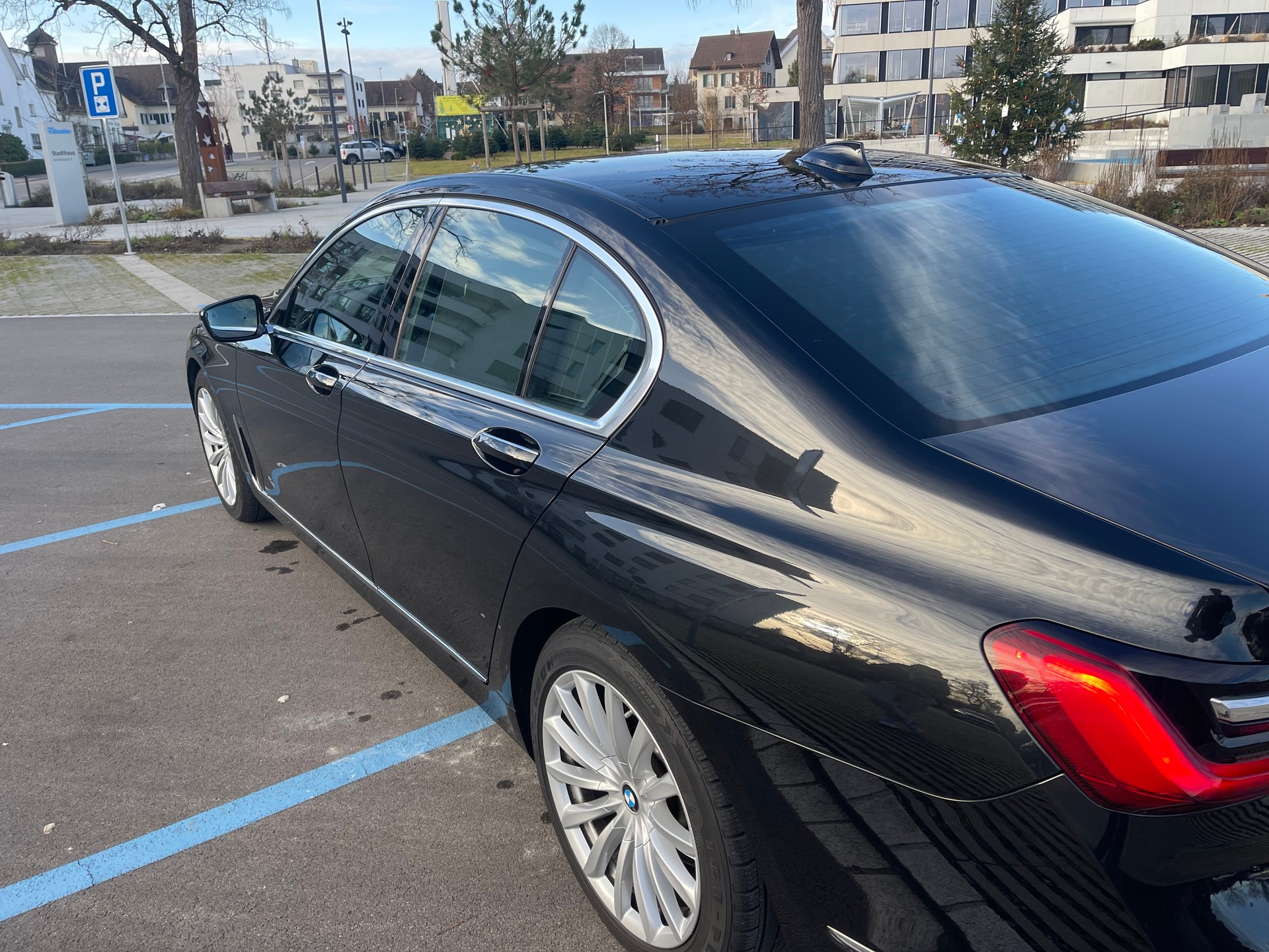 BMW 730d xDrive Steptronic-image-6