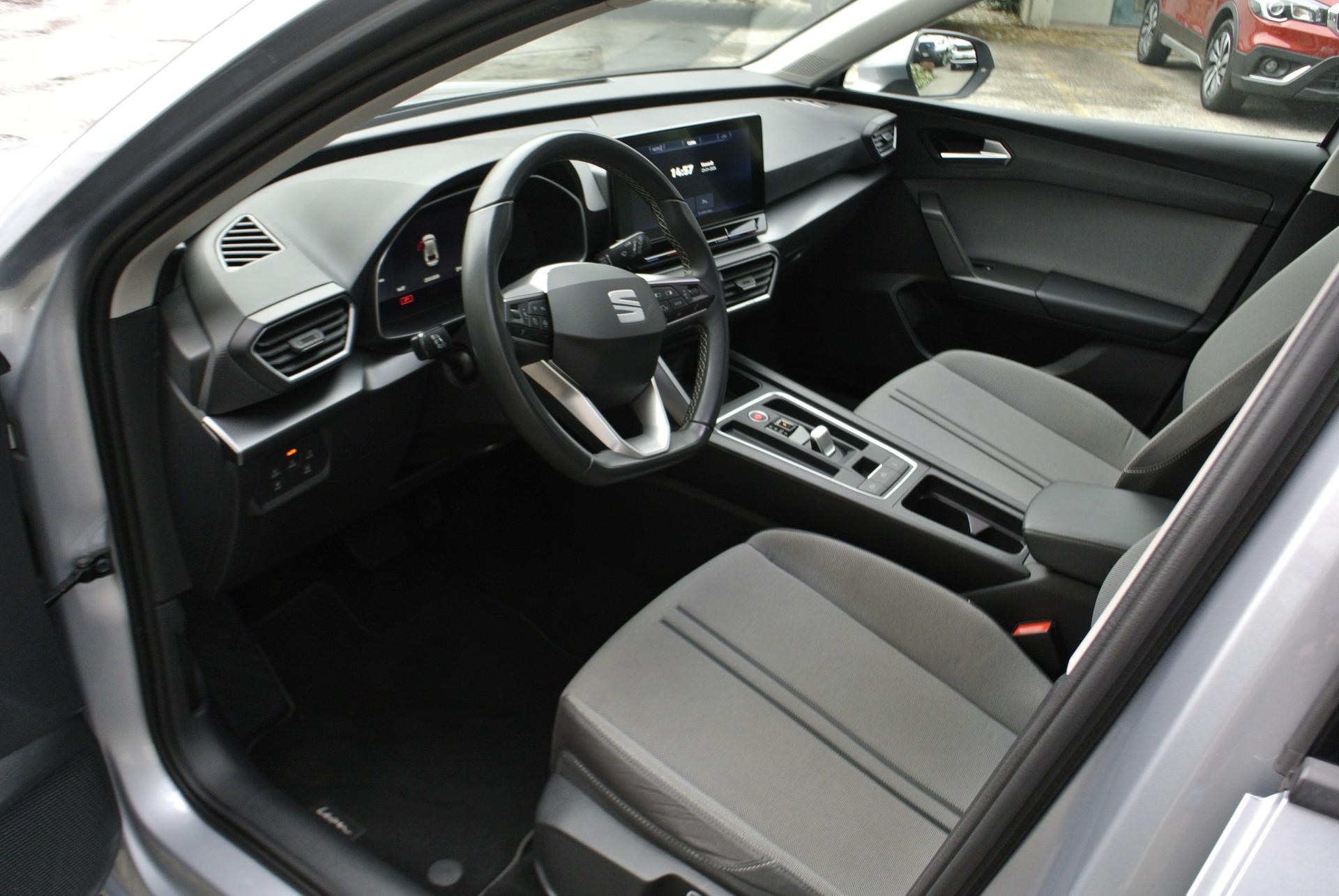 SEAT Leon ST 2.0 TDI EVO DSG Style-image-13