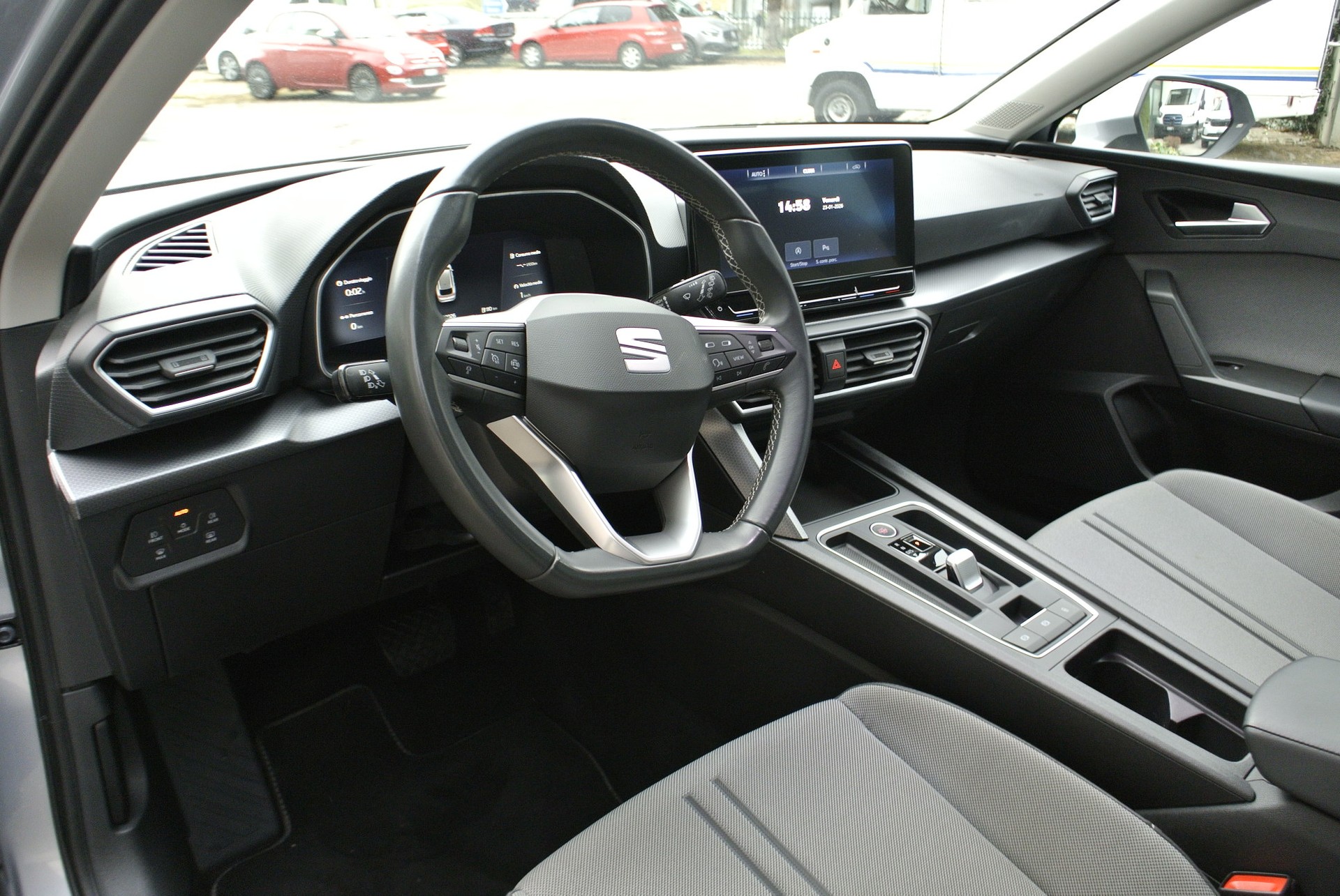 SEAT Leon ST 2.0 TDI EVO DSG Style-image-14