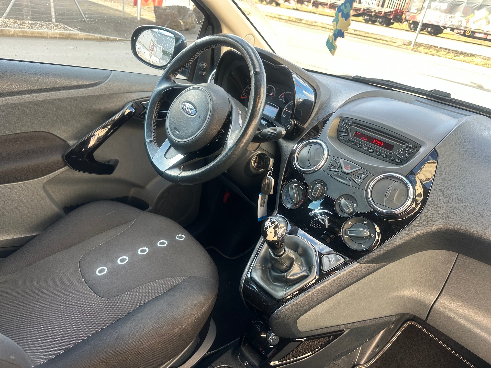 FORD KA 1.25 Grand Prix-image-15