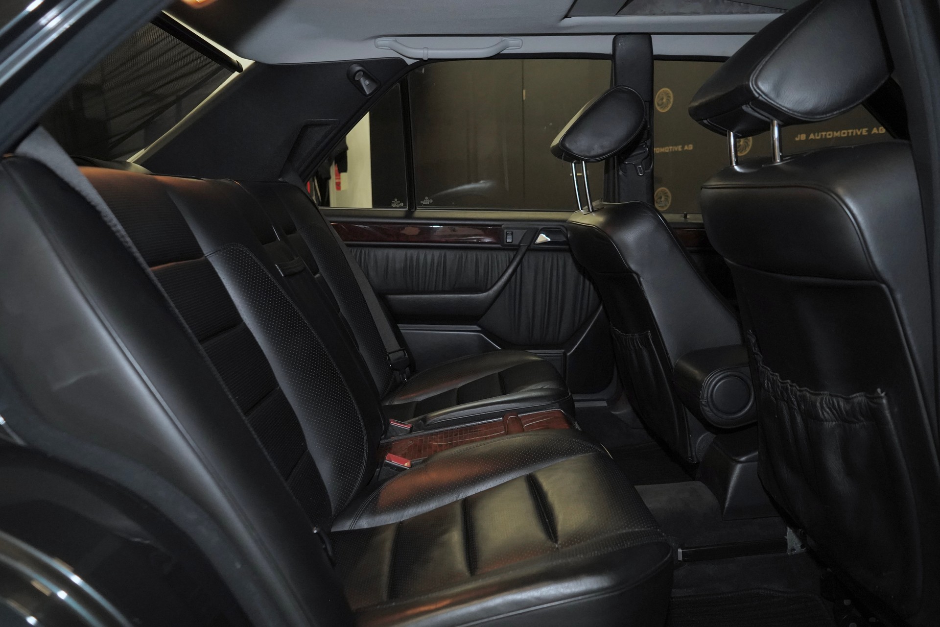 MERCEDES-BENZ 500 E Automatic-image-10