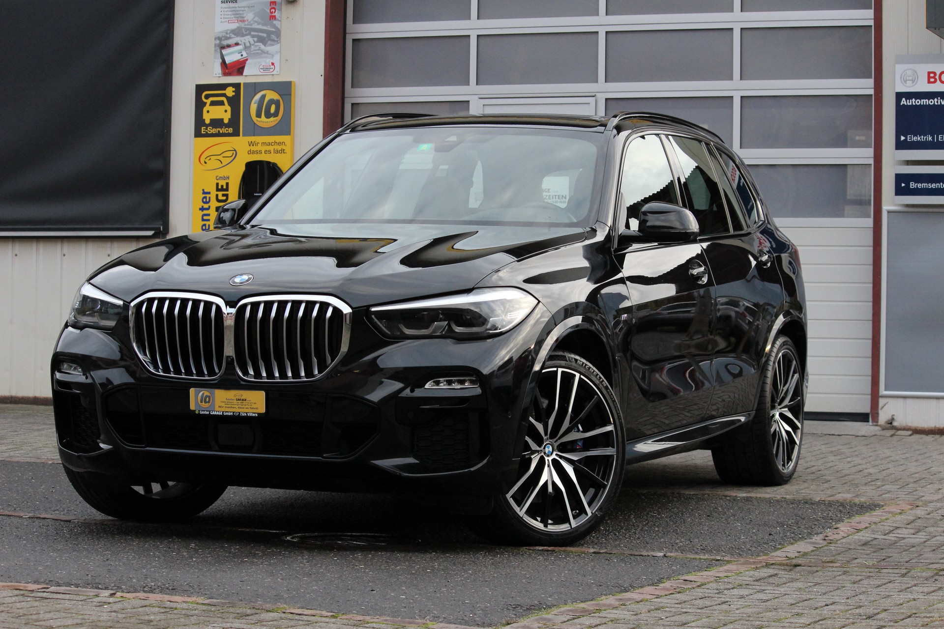 BMW X5 xDrive 30d Steptronic-showroom-element-2