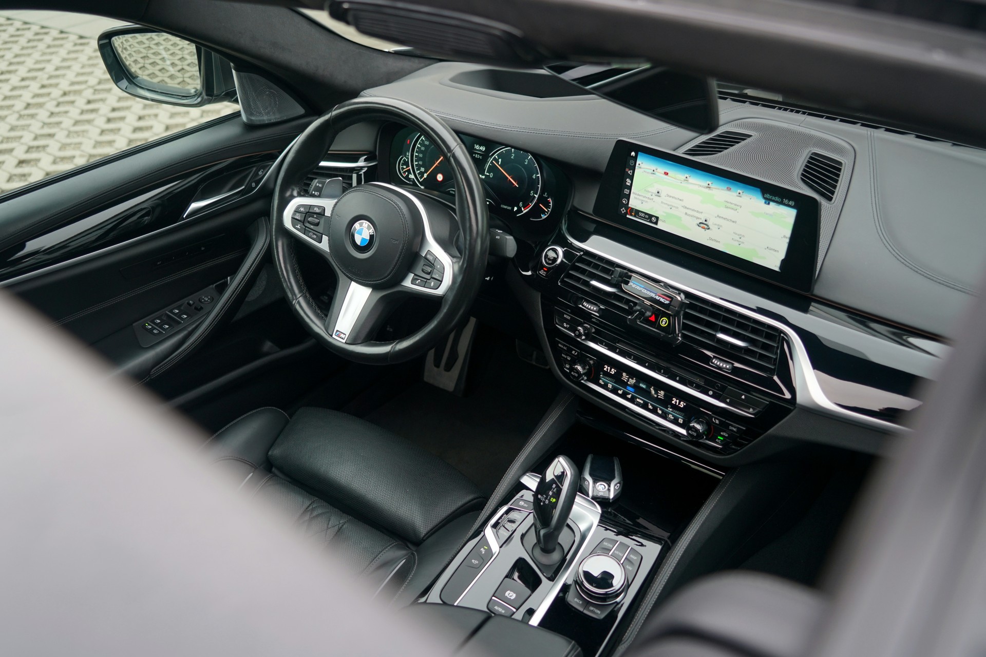 BMW M550d xDrive Steptronic (CH)-image-4