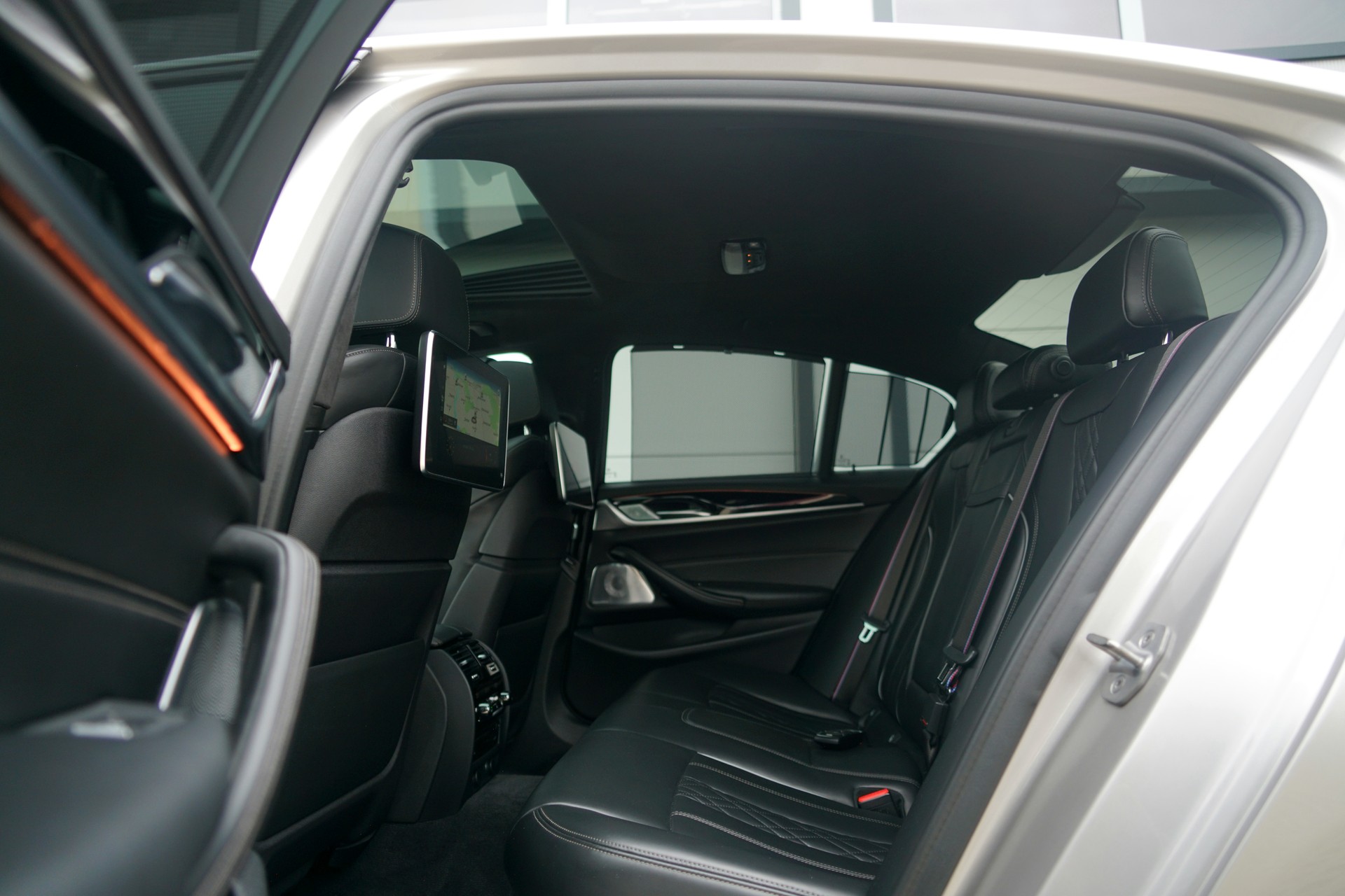 BMW M550d xDrive Steptronic (CH)-image-10