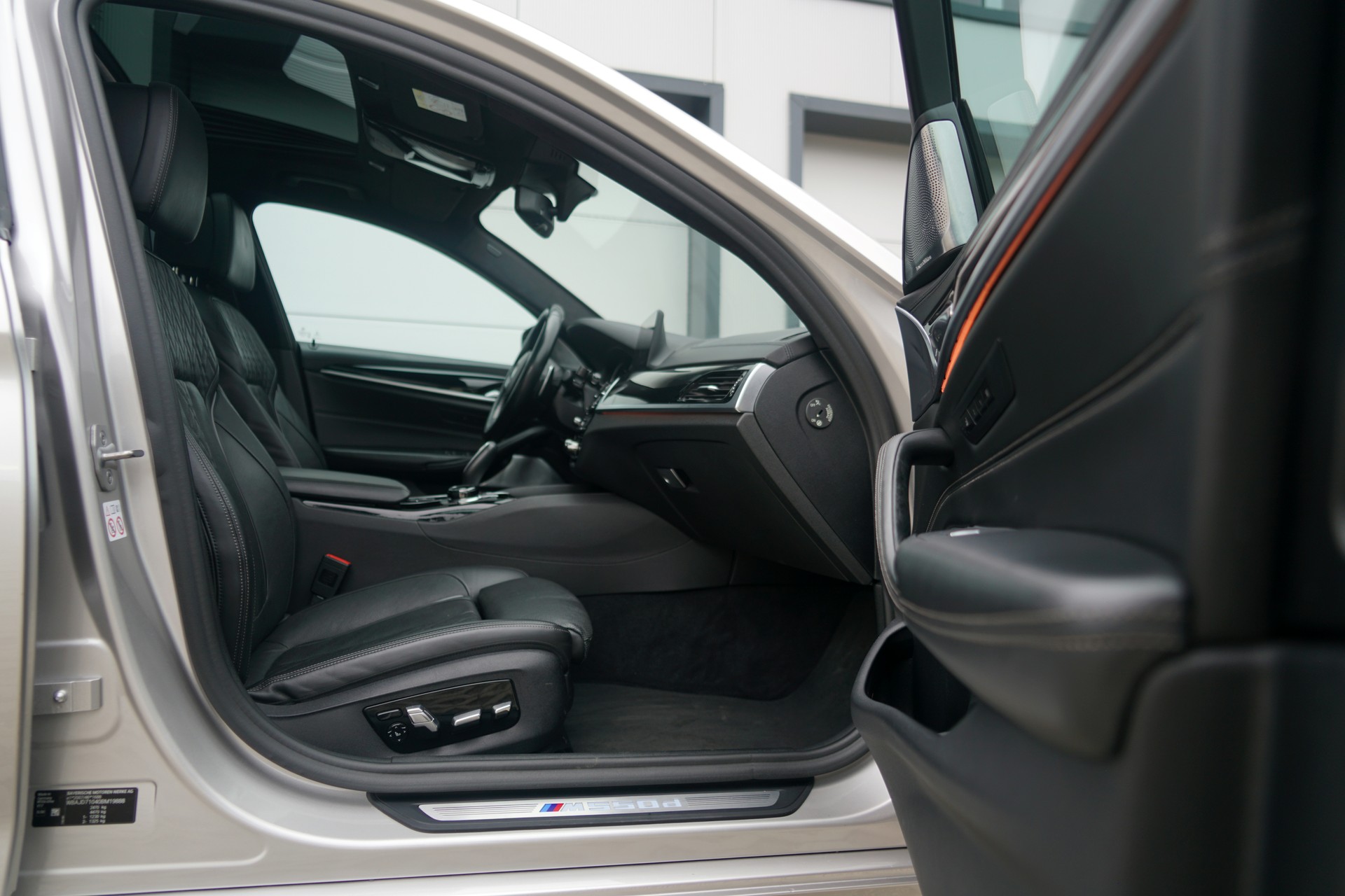 BMW M550d xDrive Steptronic (CH)-image-15