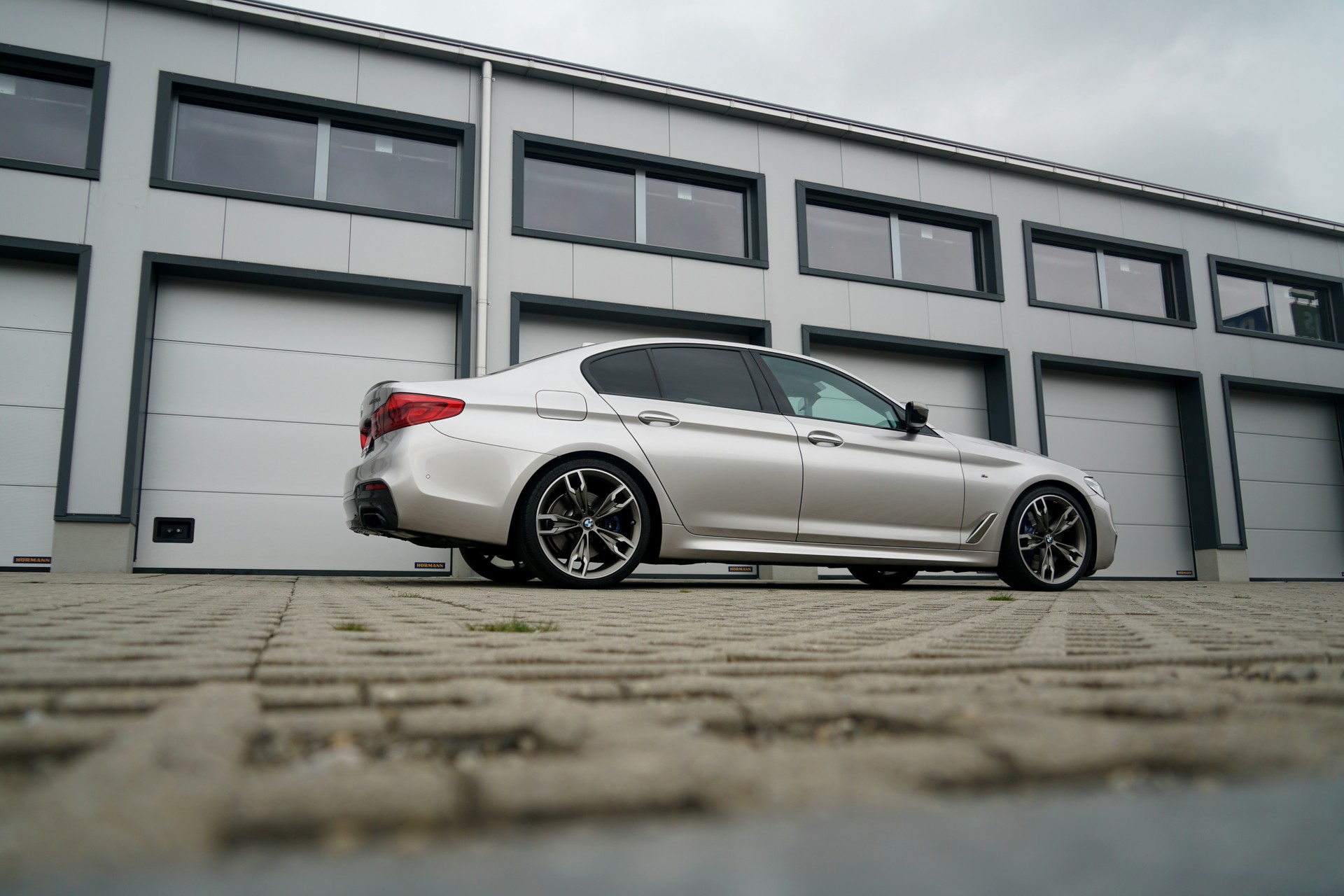 BMW M550d xDrive Steptronic (CH)-image-12