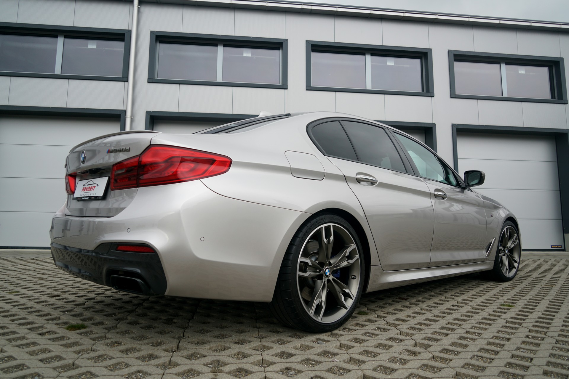BMW M550d xDrive Steptronic (CH)-image-3