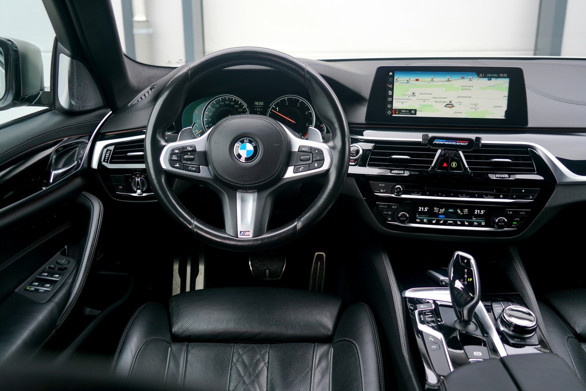BMW M550d xDrive Steptronic (CH)-image-8