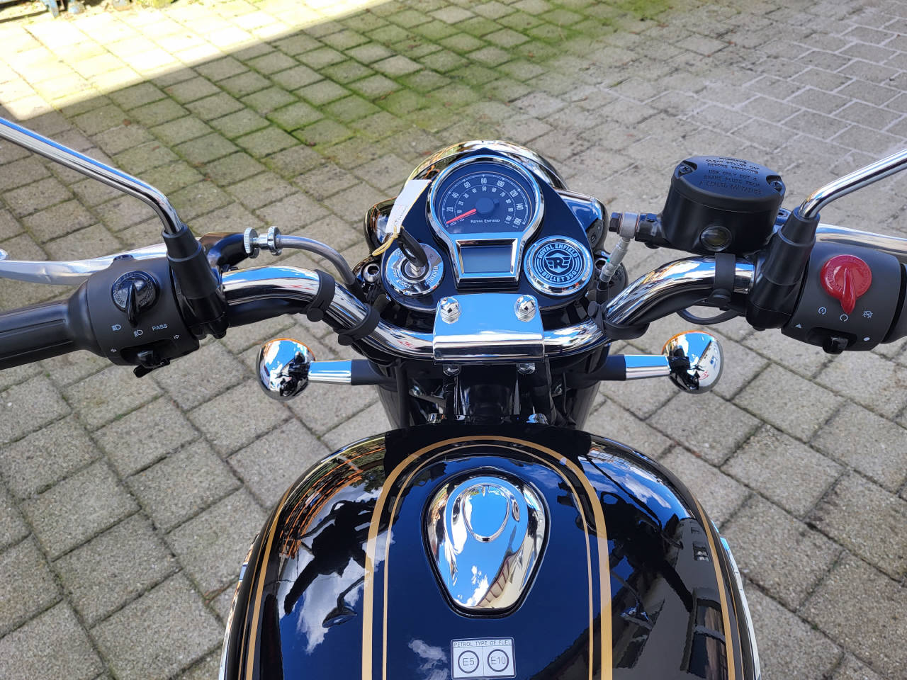 ROYAL ENFIELD Bullet 350-image-6