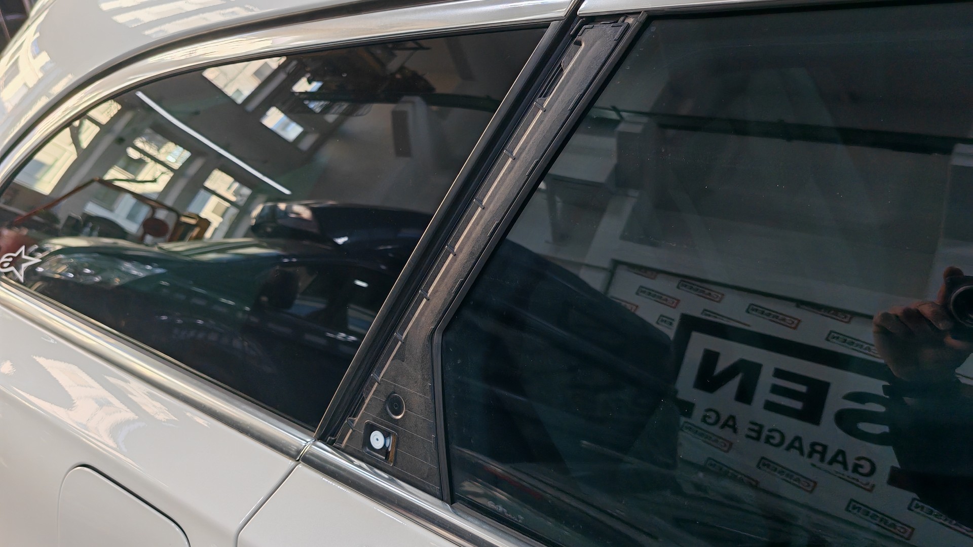 PEUGEOT 508 RXH 2.0 HDI Hybrid4 EGS6-image-12