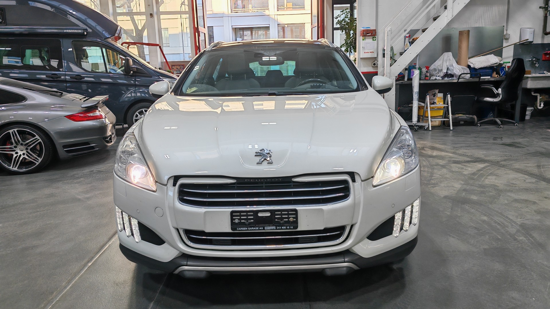 PEUGEOT 508 RXH 2.0 HDI Hybrid4 EGS6-image-1