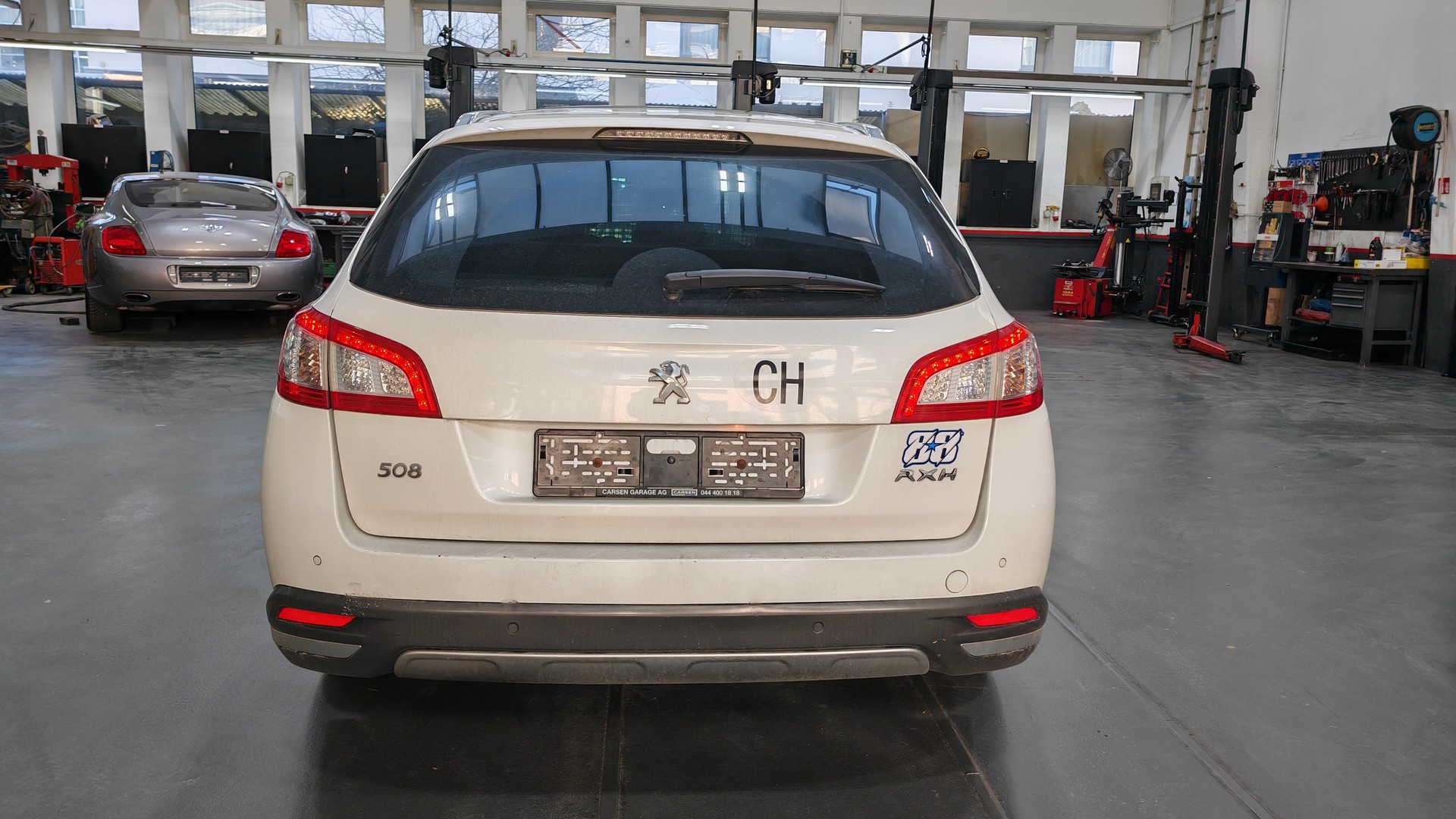 PEUGEOT 508 RXH 2.0 HDI Hybrid4 EGS6-image-6