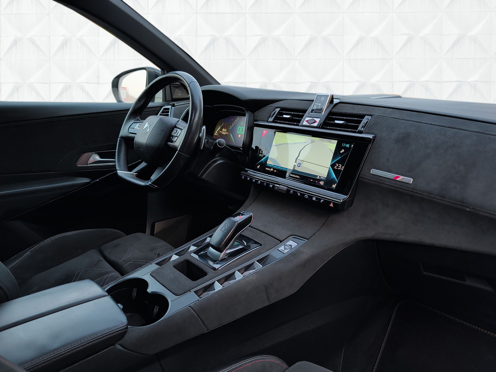 DS AUTOMOBILES DS 7 Crossback E-Tense 300 Performance Line-image-10