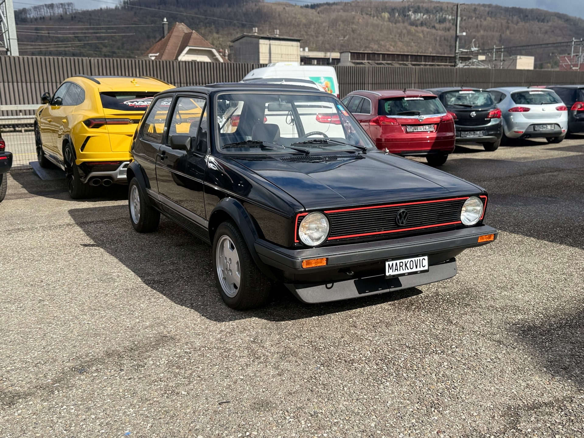 VW Golf 1800 GTI-image-2