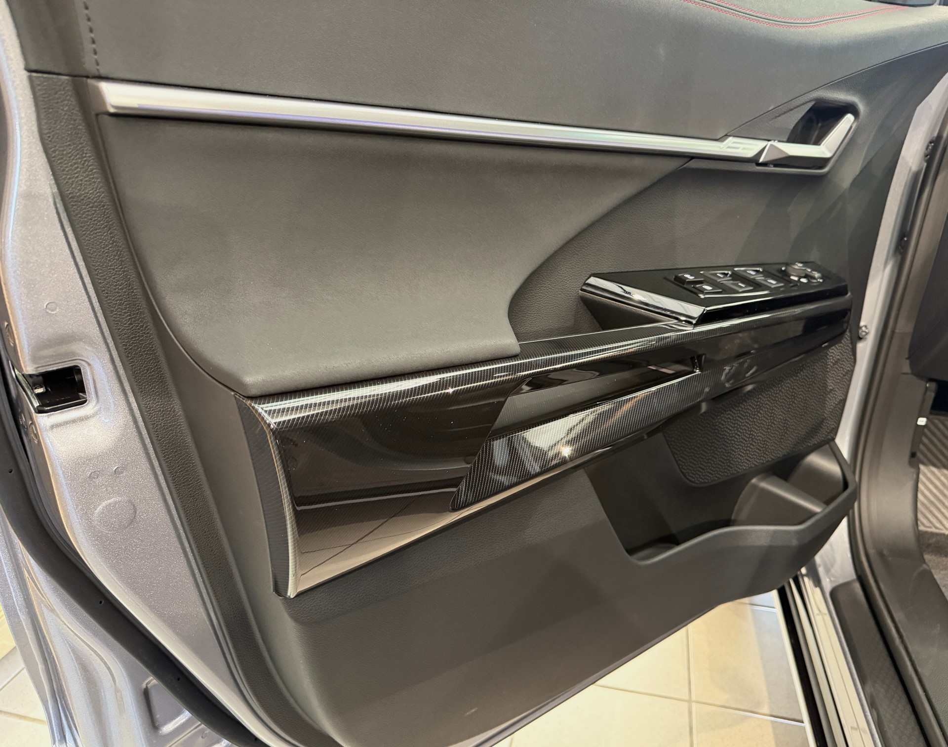 KGM-SsangYong Actyon 1.5 T GDI Hybrid Titanium Automat-image-4