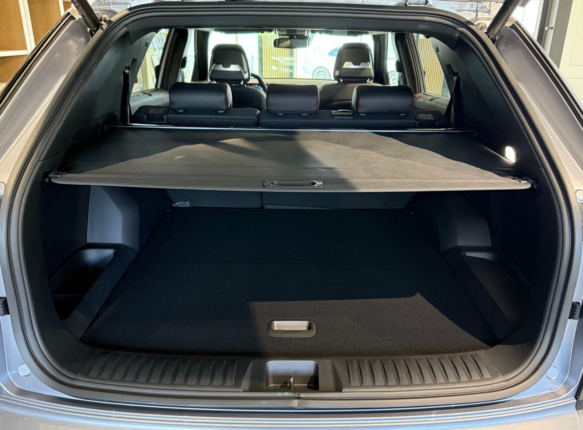 KGM-SsangYong Actyon 1.5 T GDI Hybrid Titanium Automat-image-24