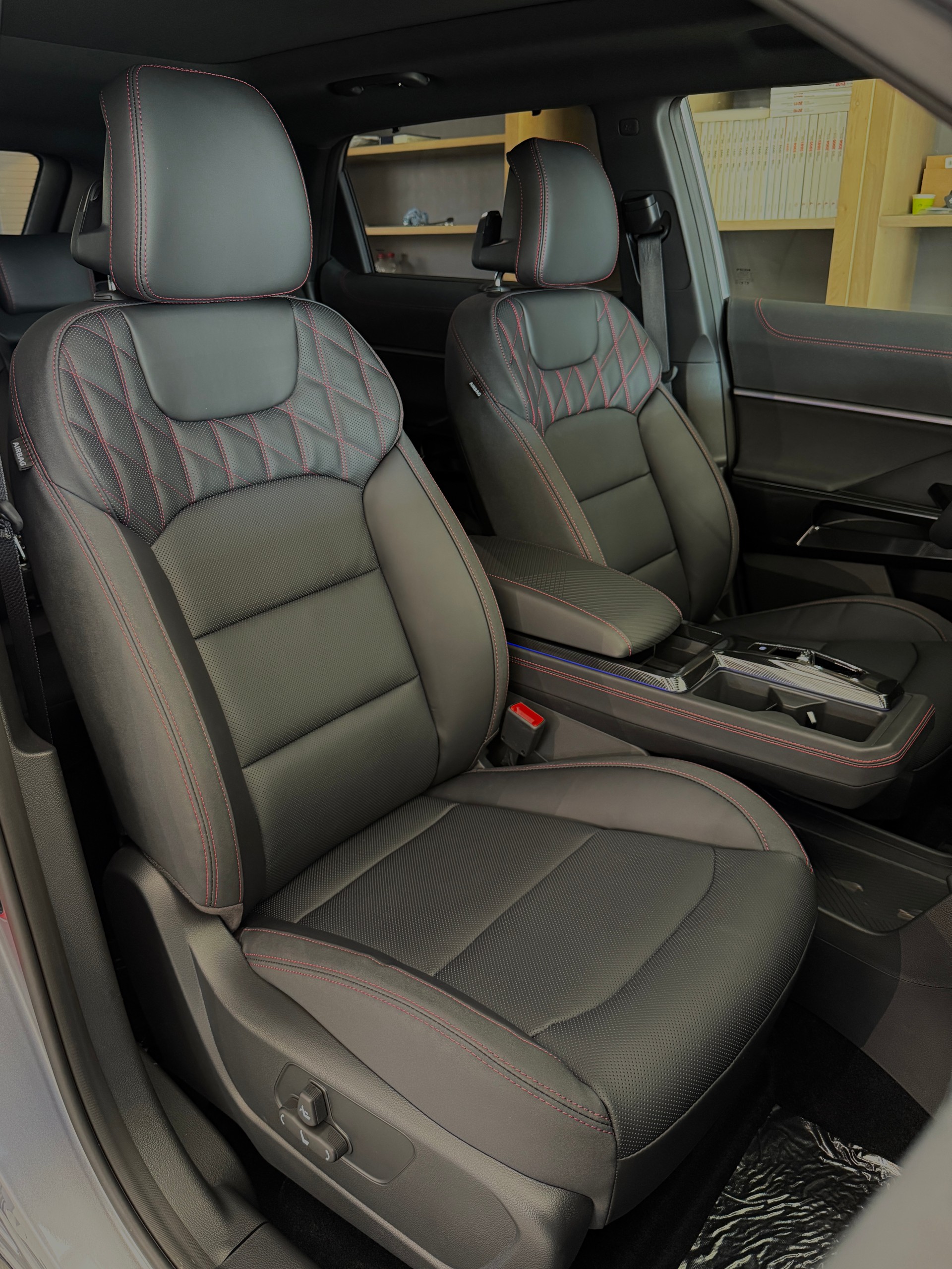 KGM-SsangYong Actyon 1.5 T GDI Hybrid Titanium Automat-image-14