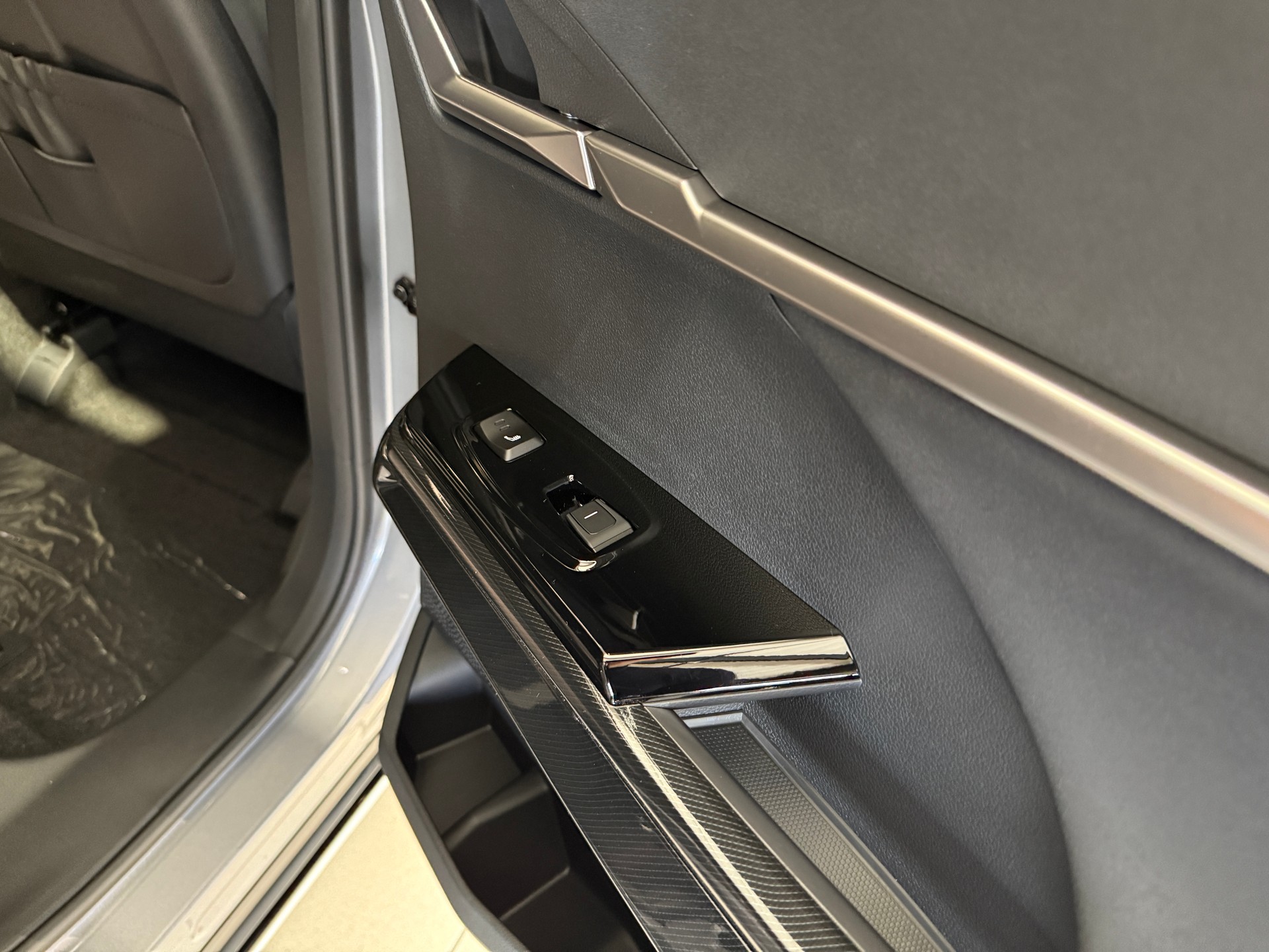 KGM-SsangYong Actyon 1.5 T GDI Hybrid Titanium Automat-image-20