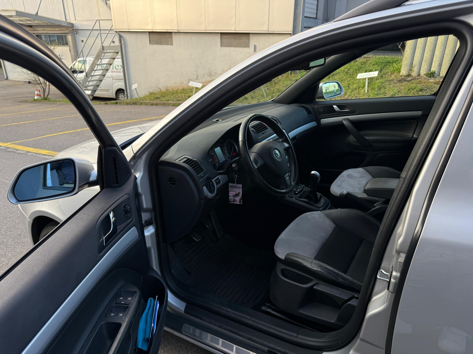 SKODA Octavia 2.0 TDI RS-image-8