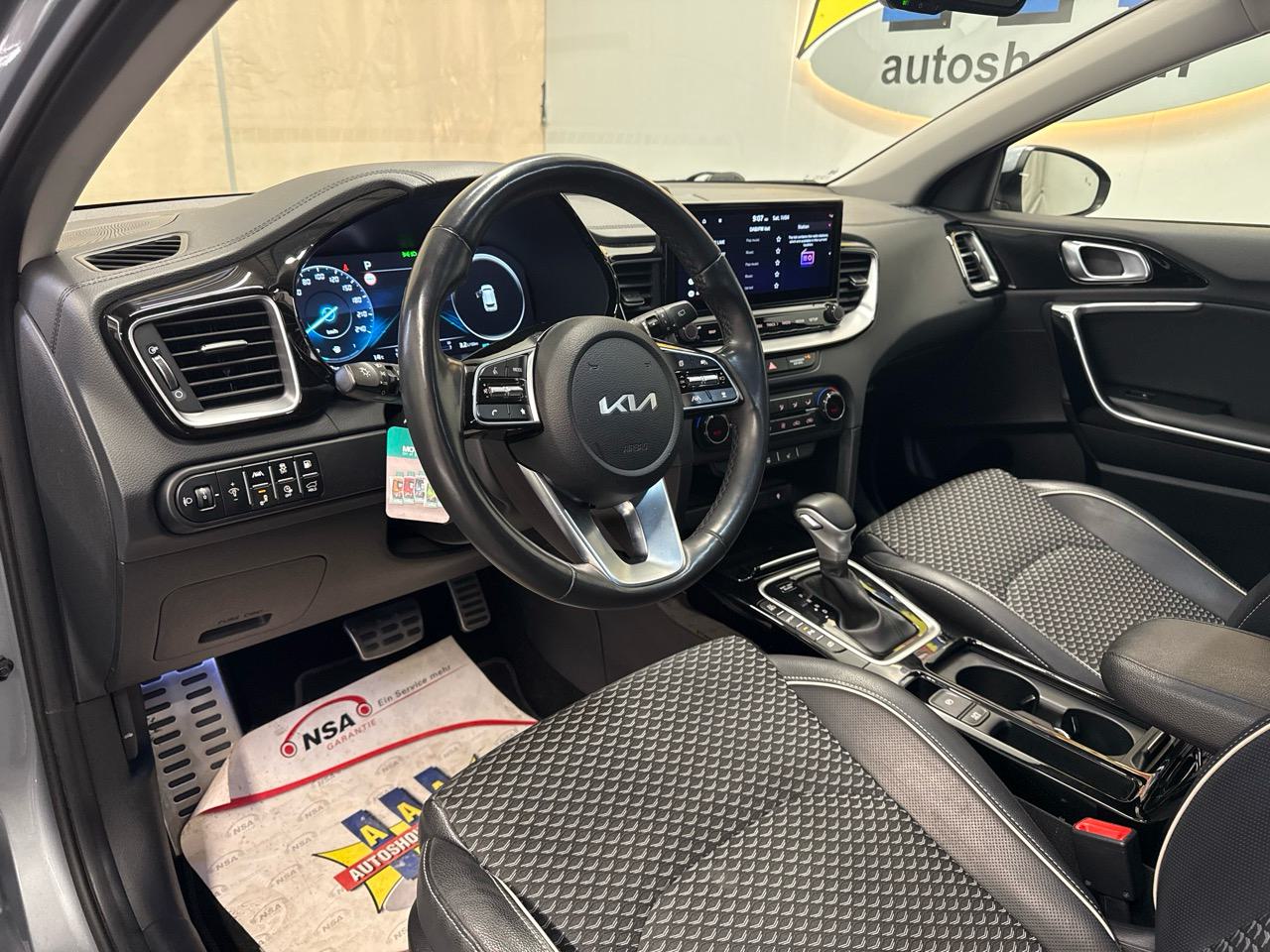 KIA Ceed Sportswagon 1.6 GDi Plug-in Hybrid Style DCT-showroom-element-2