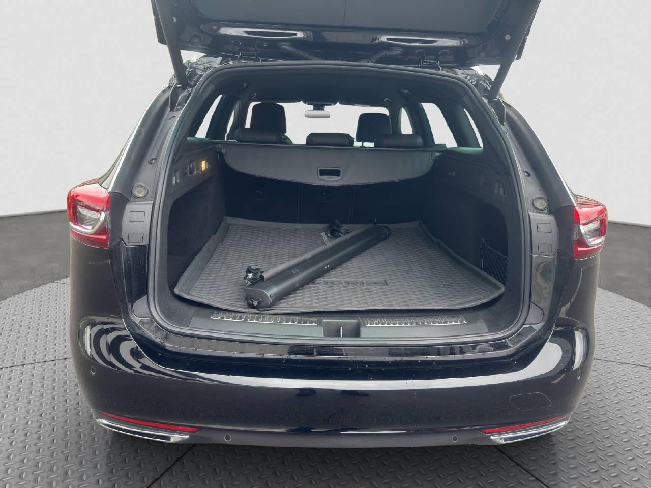 OPEL Insignia Sports Tourer 2.0 D Business-image-9