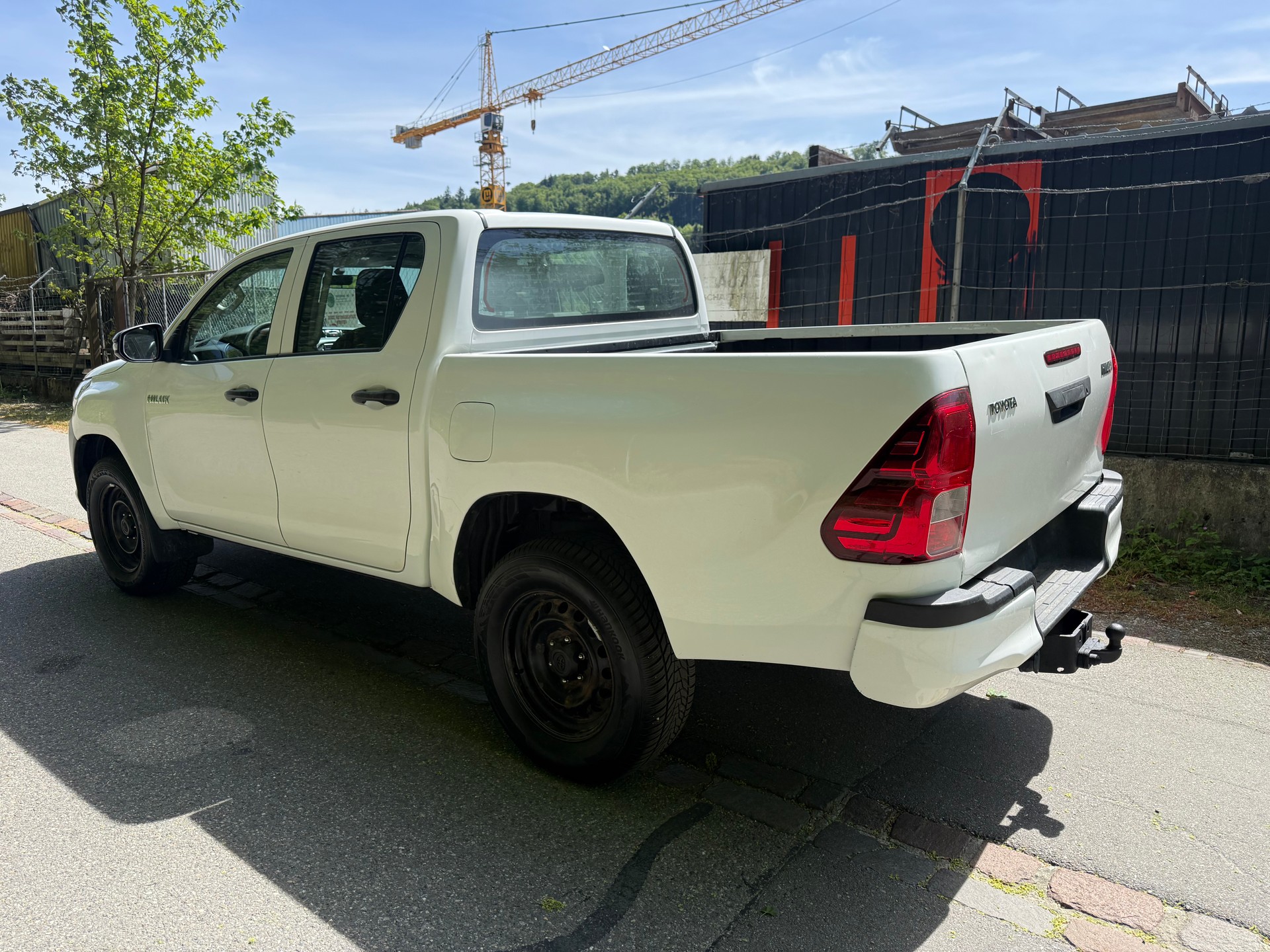 TOYOTA Hilux 2.4D-4D Luna Double Cab 4x4-image-5