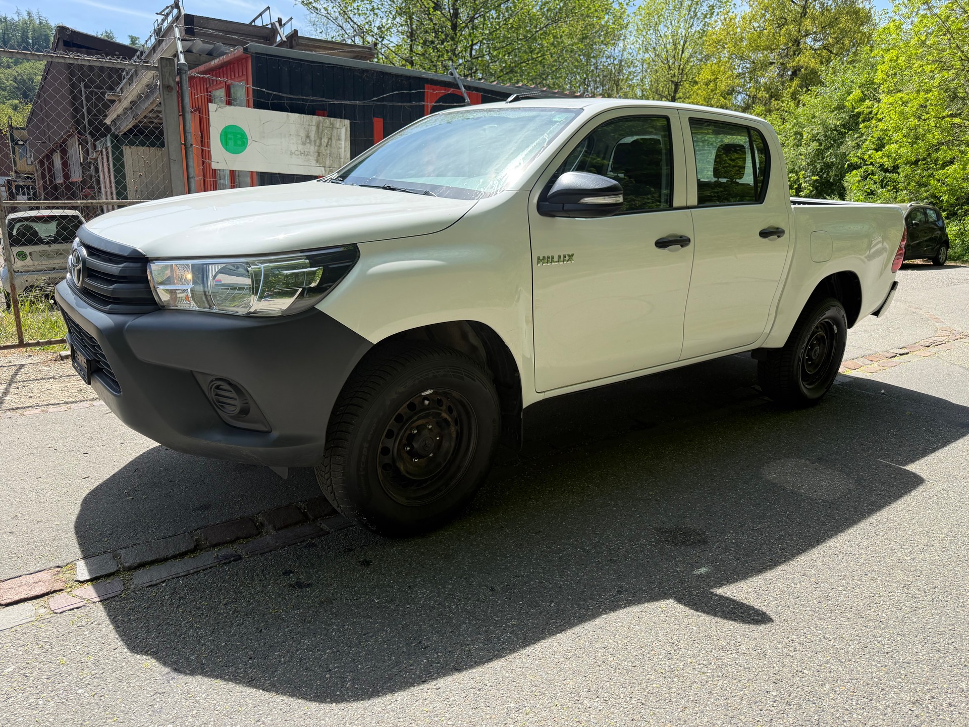 TOYOTA Hilux 2.4D-4D Luna Double Cab 4x4-showroom-element-2