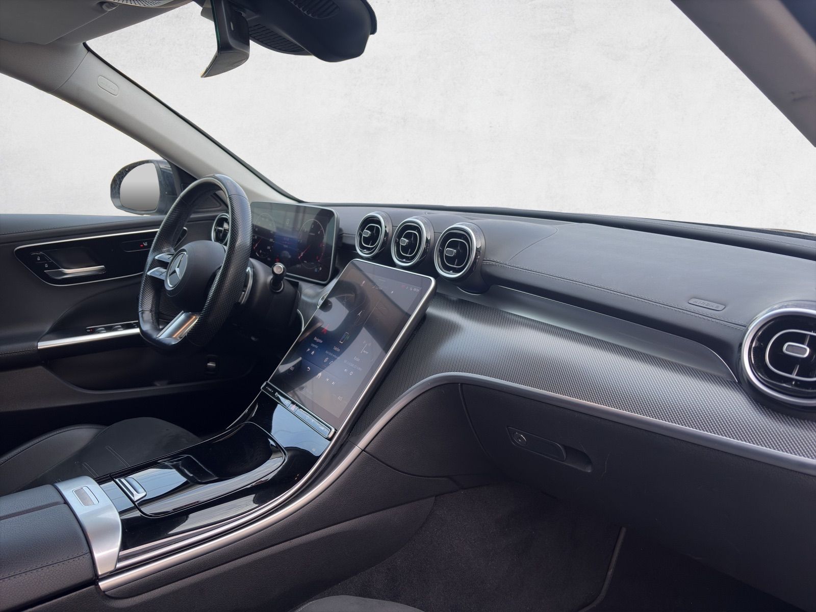MERCEDES-BENZ C 300 d AMG Line-image-9