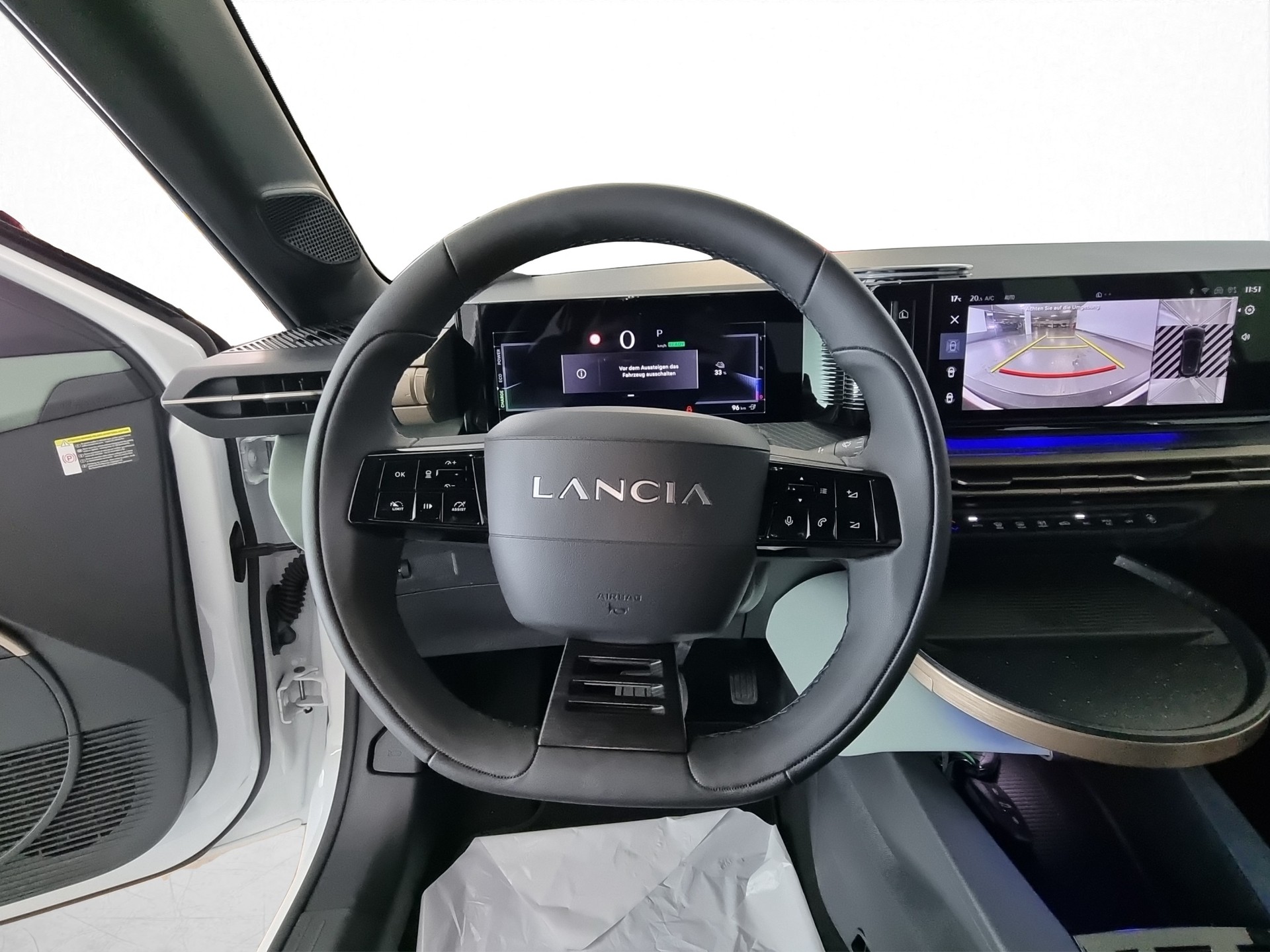 LANCIA Ypsilon Elektro 156-image-8