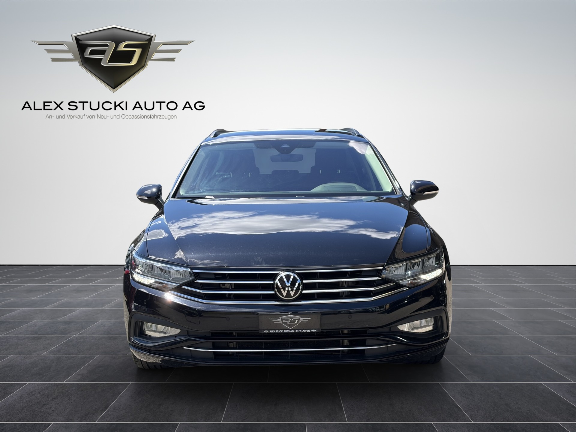 VW Passat 2.0 TDI BMT Business 4Motion DSG-showroom-element-1