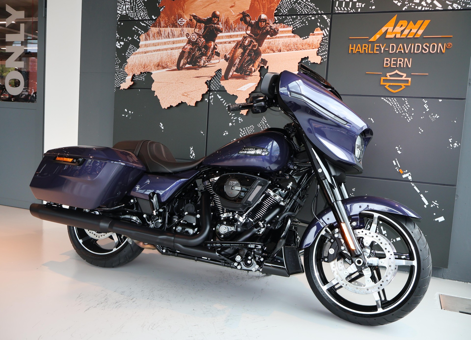 HARLEY-DAVIDSON FLHX Street Glide 117-image-4