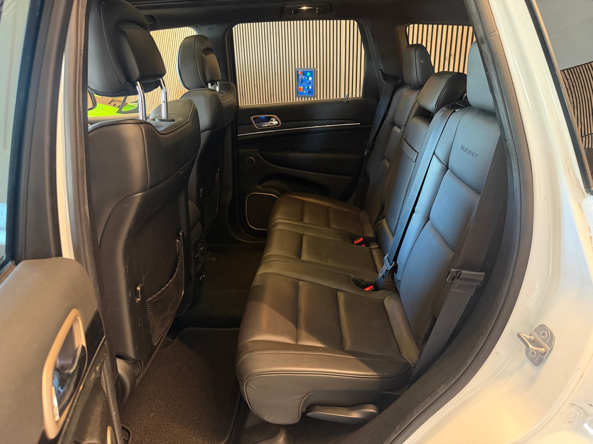 JEEP Grand Cherokee 3.0 CRD 250 Summit-image-14