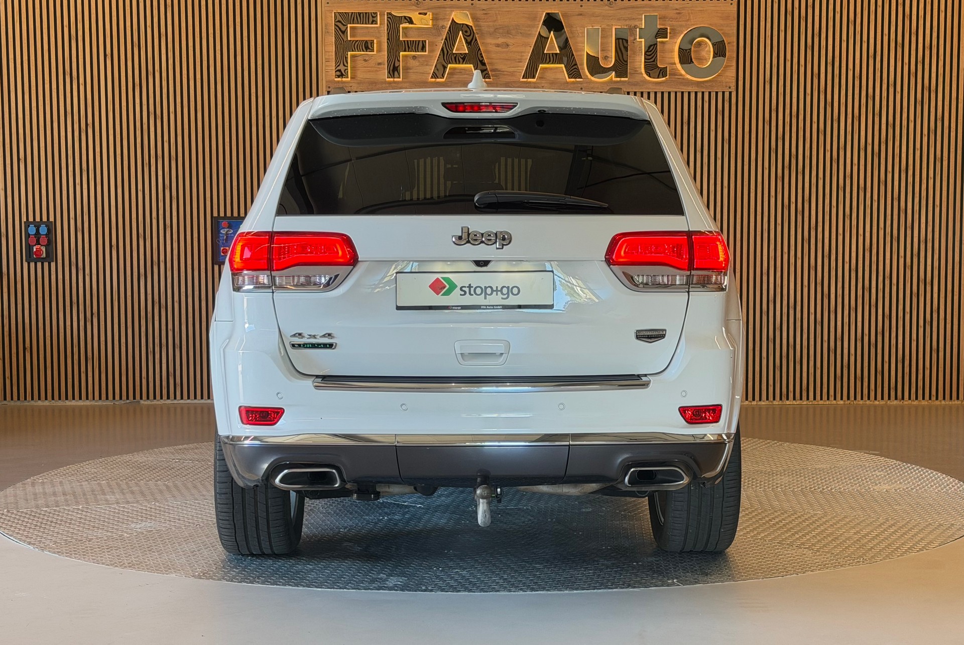 JEEP Grand Cherokee 3.0 CRD 250 Summit-image-5