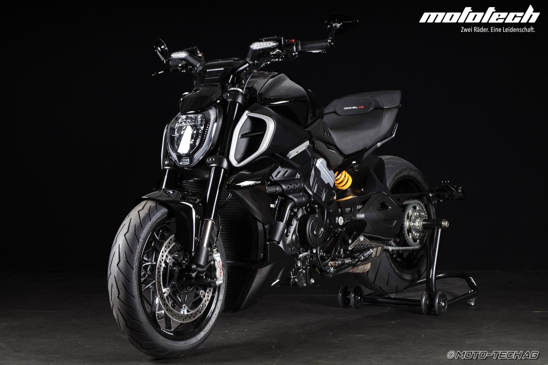 DUCATI Diavel V4-image-5
