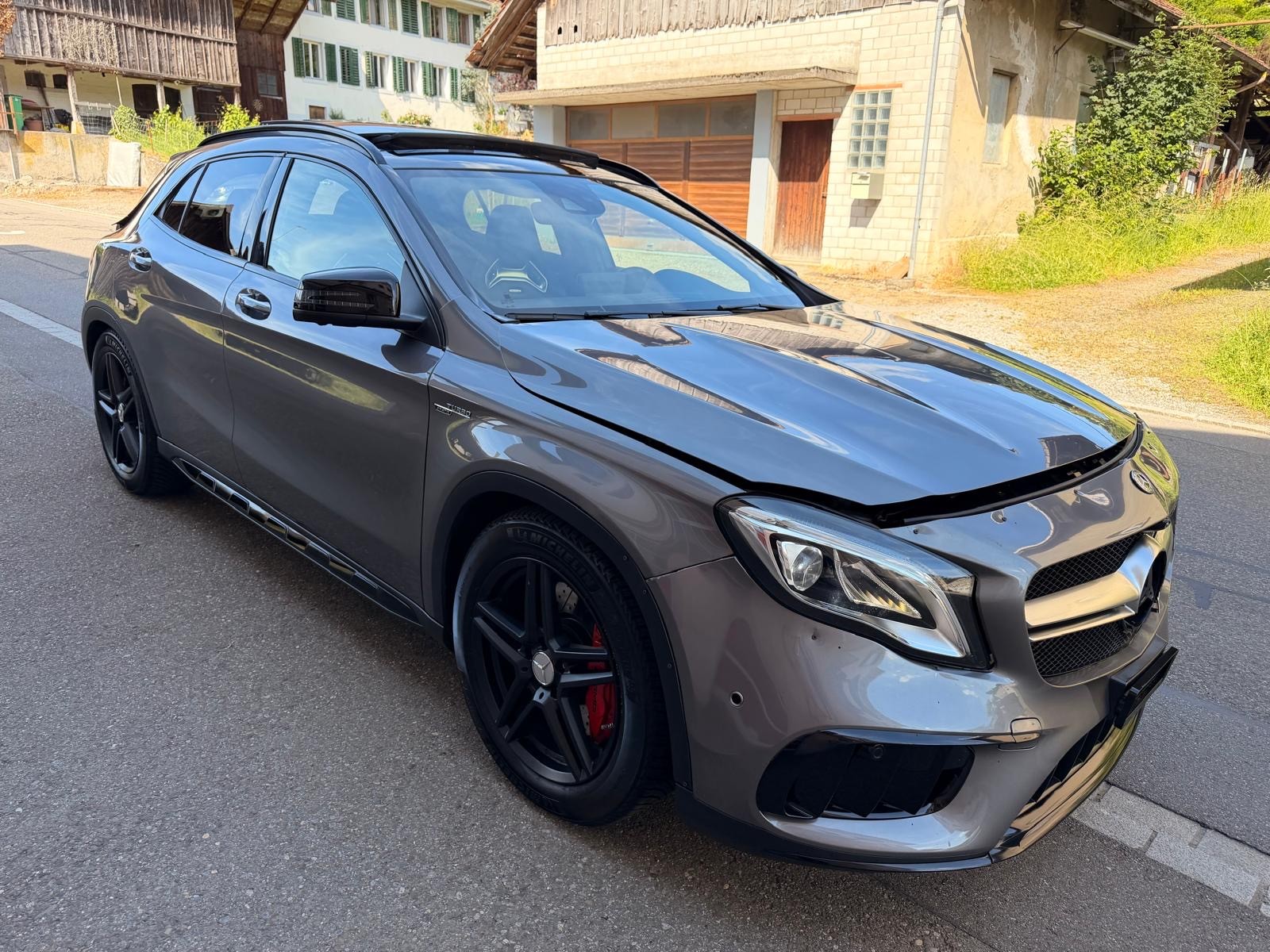 MERCEDES-BENZ GLA 45 AMG 4Matic 7G-DCT