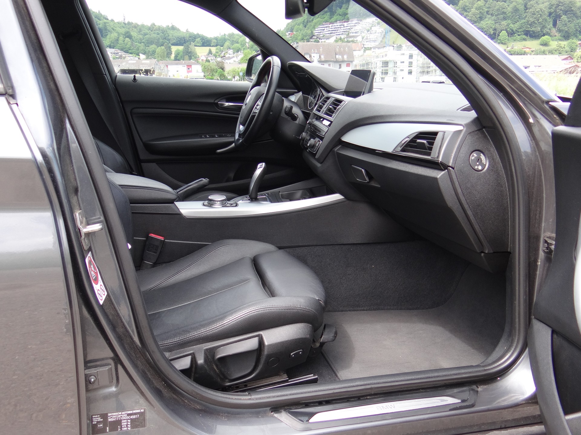 BMW 120d xDrive Sport Line Steptronic-image-19