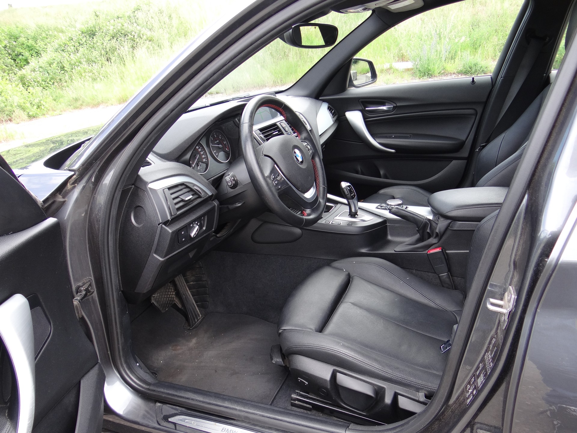 BMW 120d xDrive Sport Line Steptronic-image-8