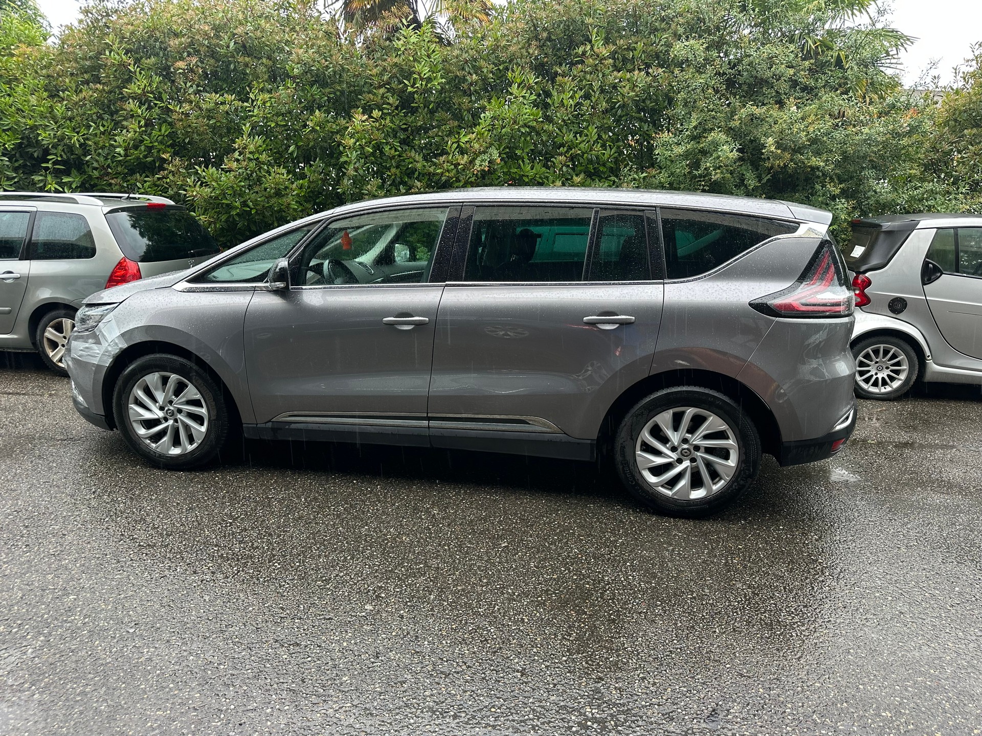 RENAULT Espace 1.6 dCi Initiale Paris EDC-image-12