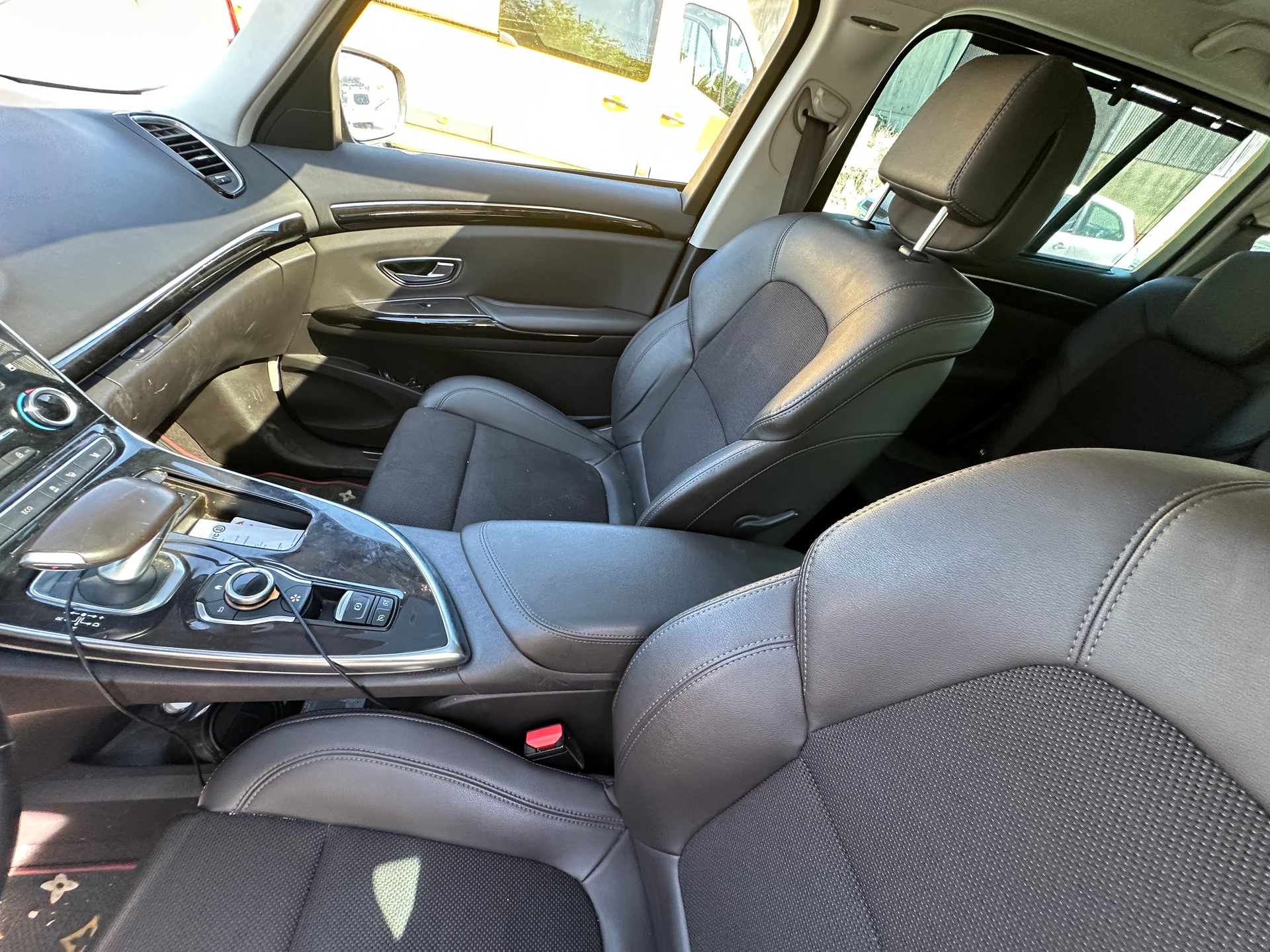 RENAULT Espace 1.6 dCi Initiale Paris EDC-image-8