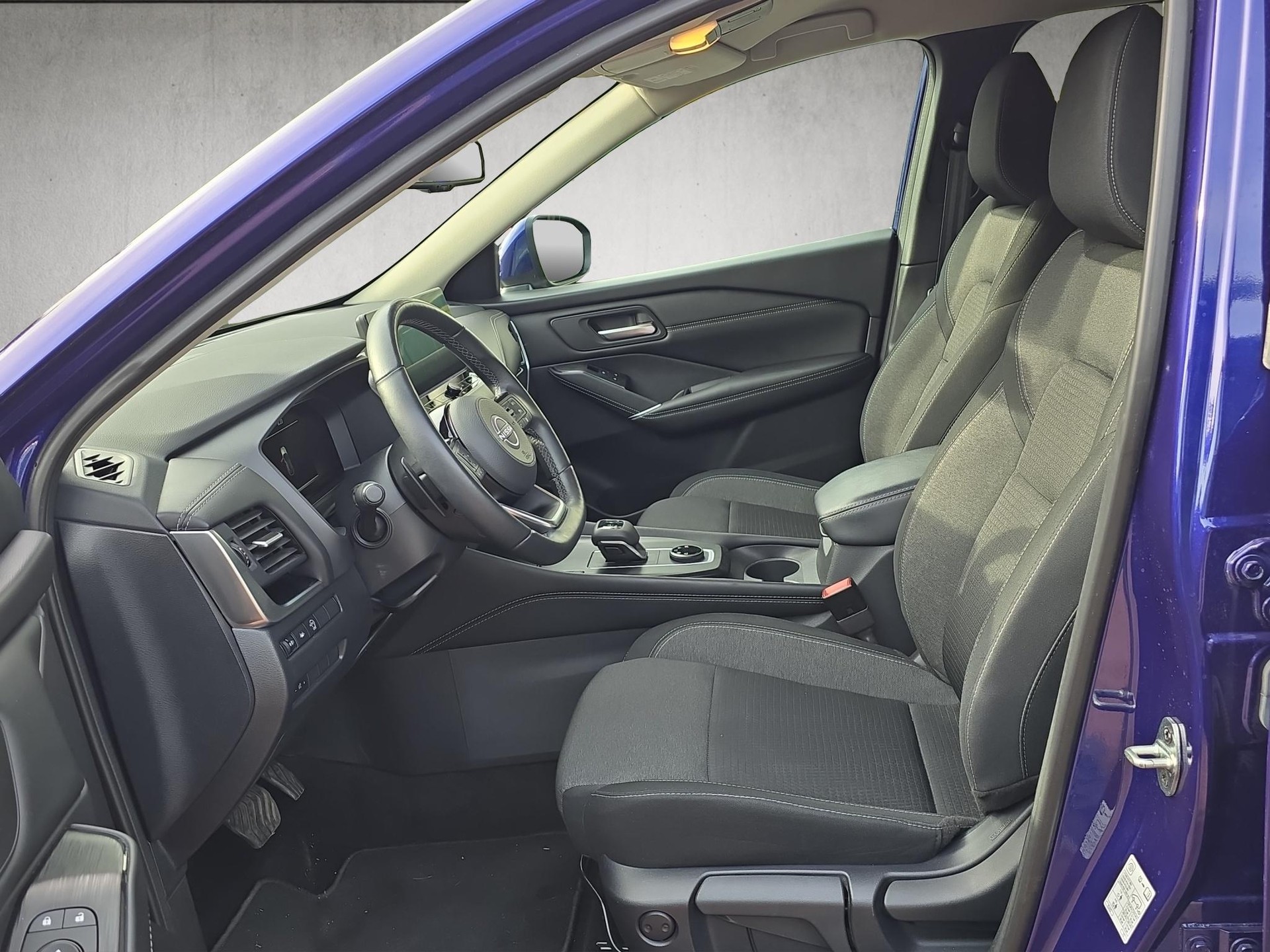 NISSAN Qashqai 1.3 DIG-T N-Connecta 4x4-image-8