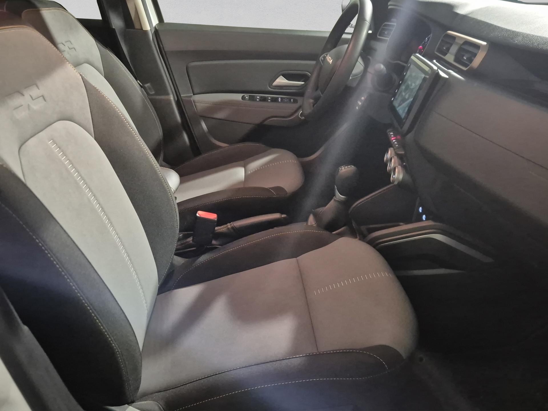 DACIA Duster TCe 150 Extreme EDC 4x2-image-16