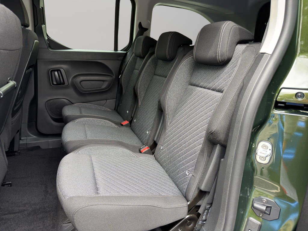 PEUGEOT Rifter Long 1.5 BlueHDi 130 Family Edition-image-6