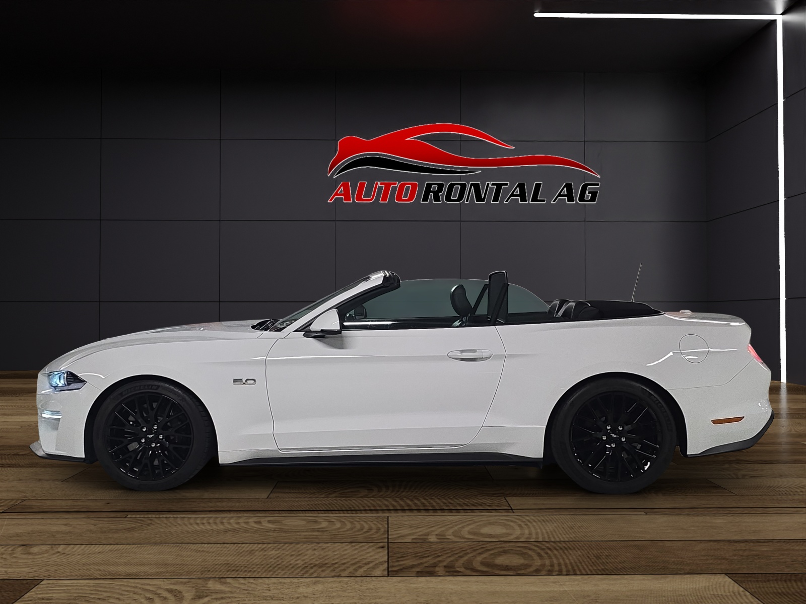 FORD Mustang Convertible 5.0 V8 GT Automat-showroom-element-3