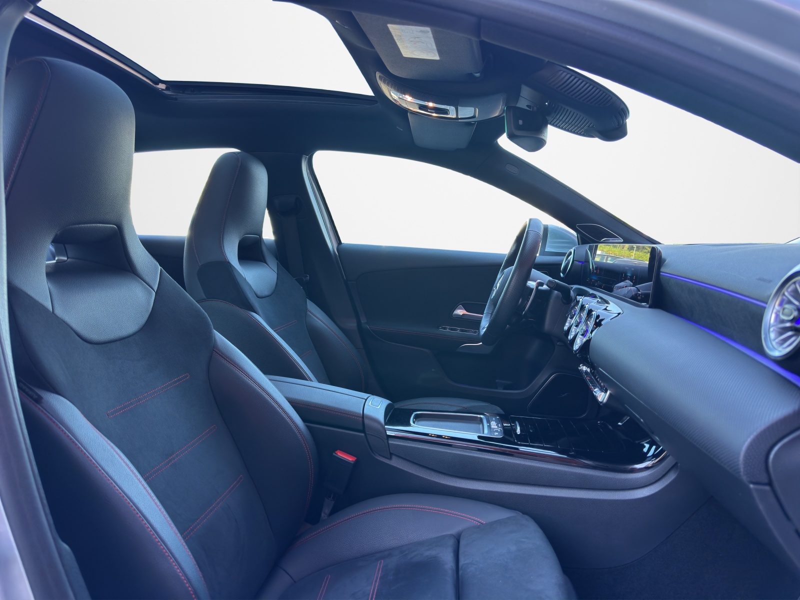 MERCEDES-BENZ A35AMG 4Matic 8G-DCT *CH-Wagen*-image-13