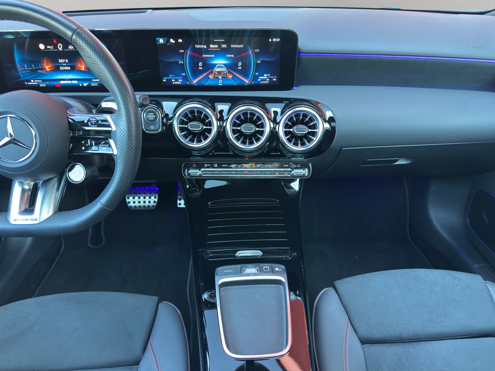 MERCEDES-BENZ A35AMG 4Matic 8G-DCT *CH-Wagen*-image-11