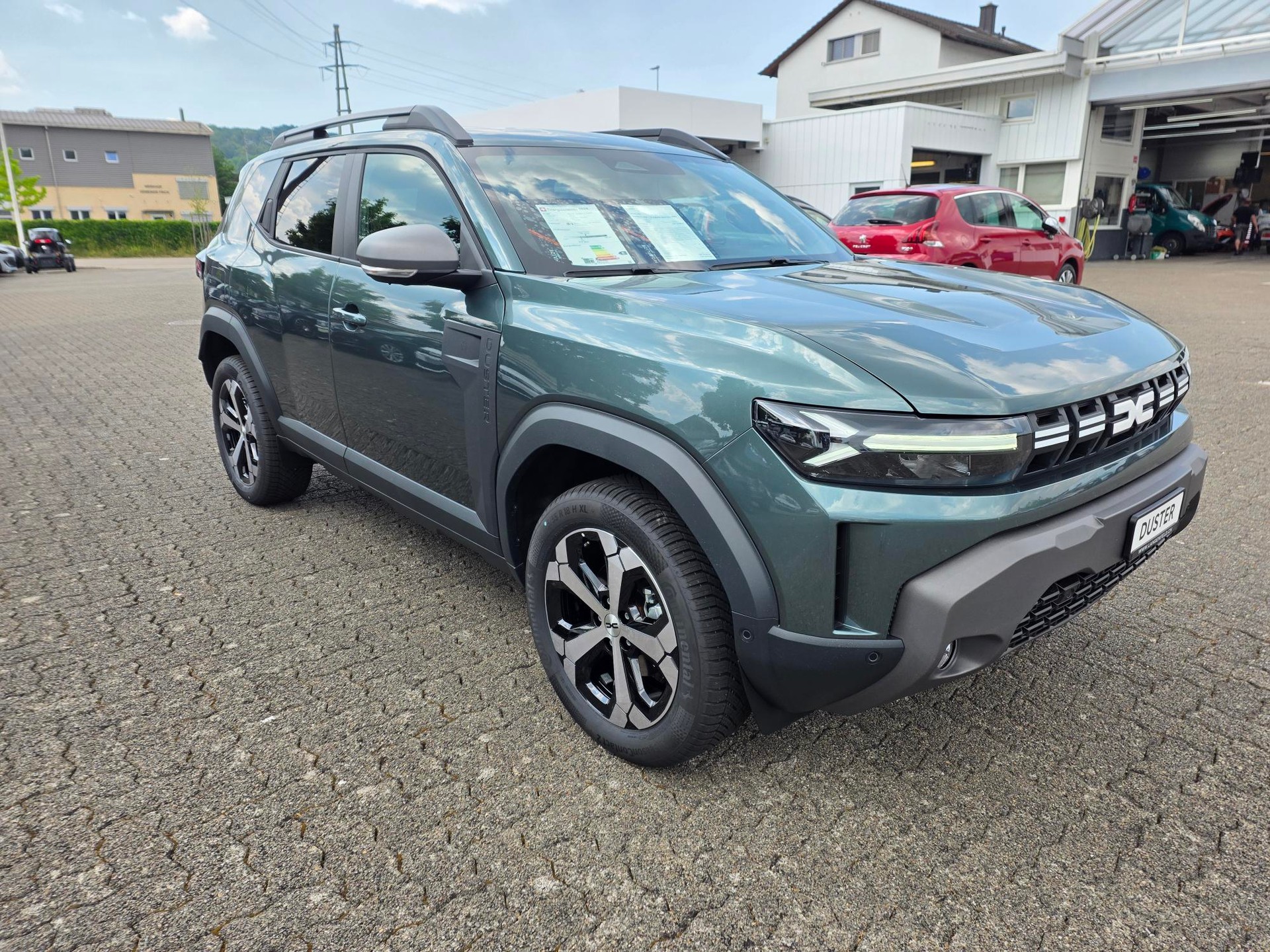 DACIA Duster 1.2 Hybrid Journey 4WD-image-4