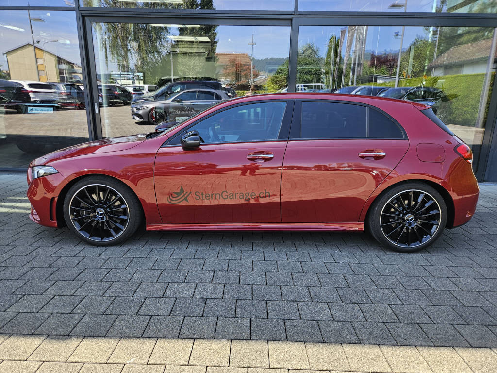MERCEDES-BENZ A 250 4Matic AMG Line-showroom-element-1
